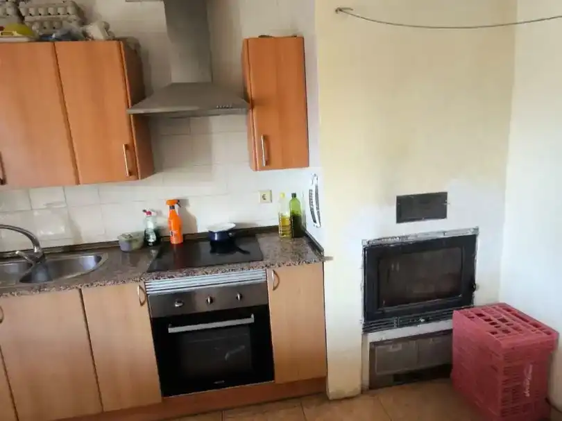 Cuina de Casa adosada en venda en Medrano amb Moblat i Balcó