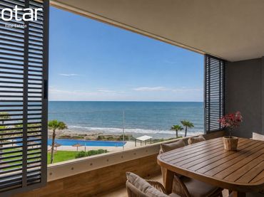 Apartment with pool for sale in Residencial Posidonia - Punta Prima