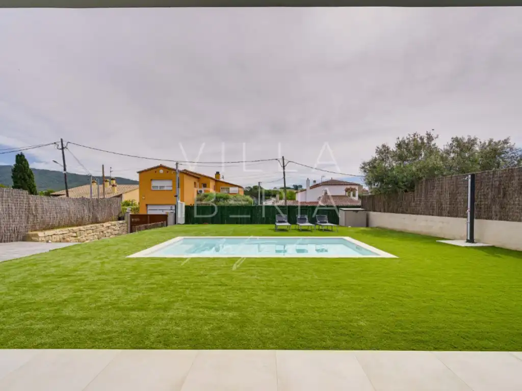 Swimming pool of Houses for sale in Calonge i Sant Antoni  with Air Conditioner, Heating and Private garden