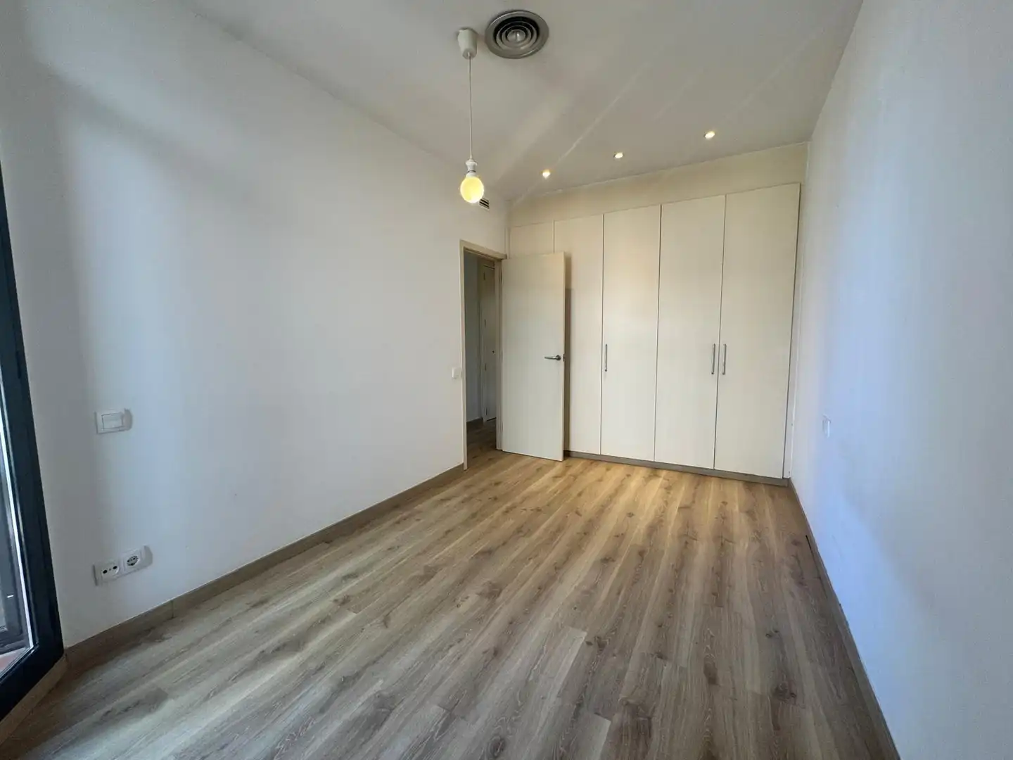 Habitación de Piso en venta en Barcelona con Aire acondicionado, Calefacción y Terraza
