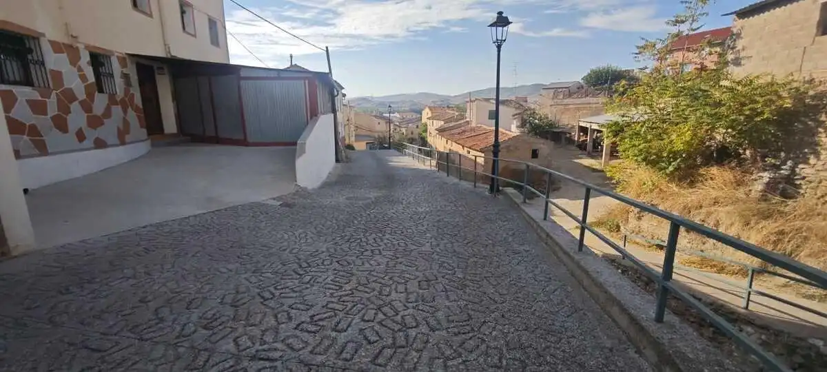 Vista exterior de Casa o chalet en venta en Terrer
