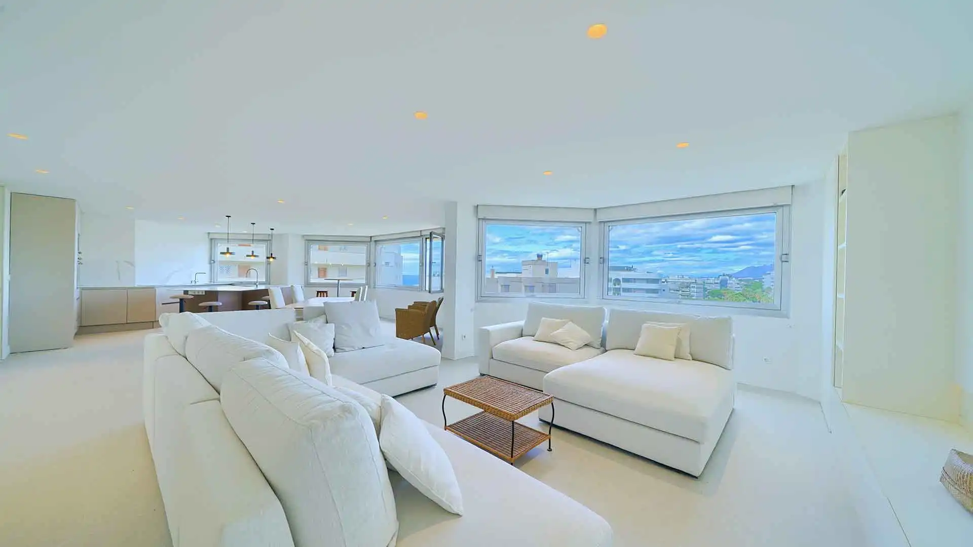 Living room of Attic for sale in Marbella  with Air Conditioner, Terrace and Storage room