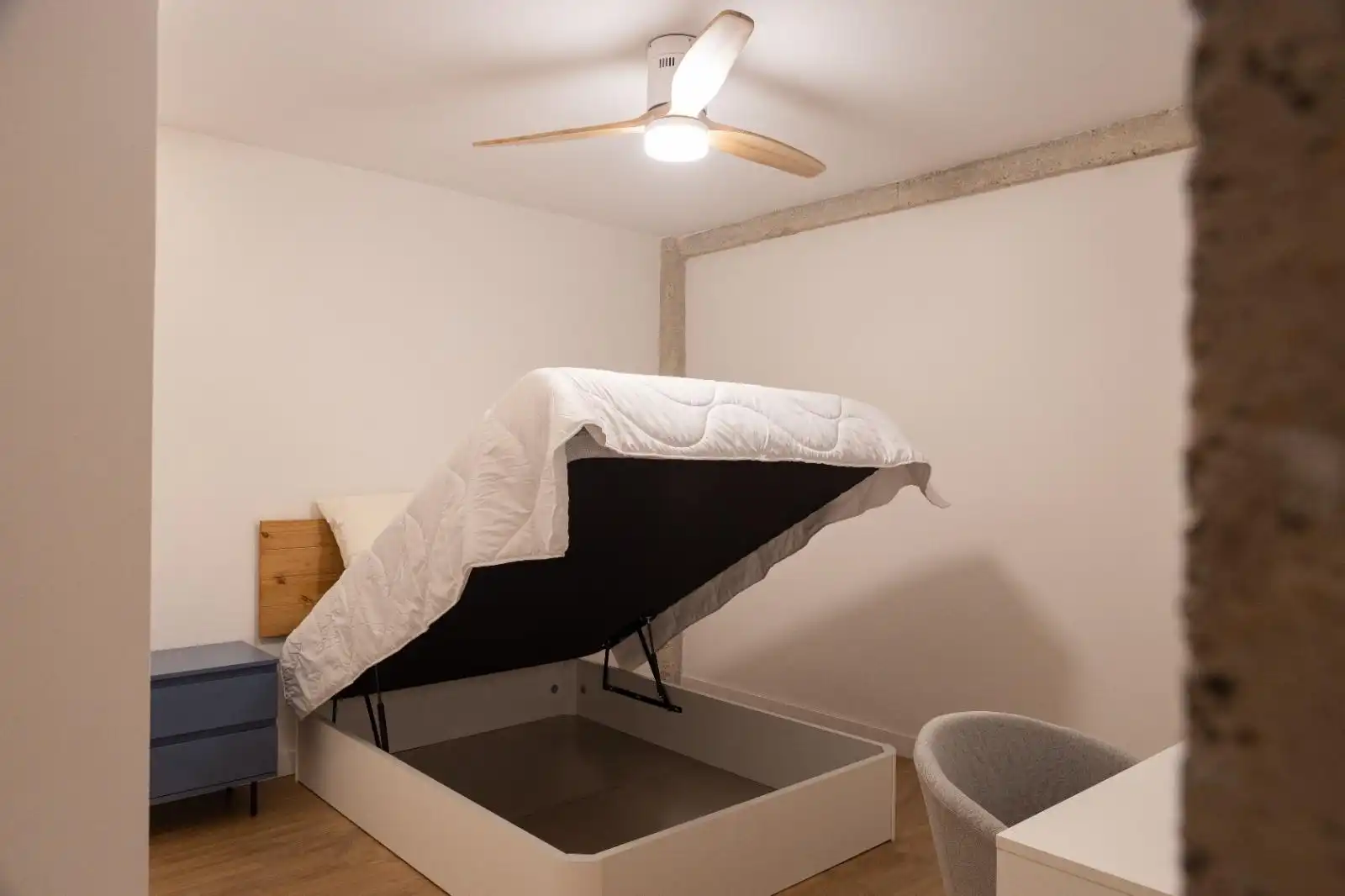 Wohnung zur Miete in Calle Afán de Ribera, 27, Fígares