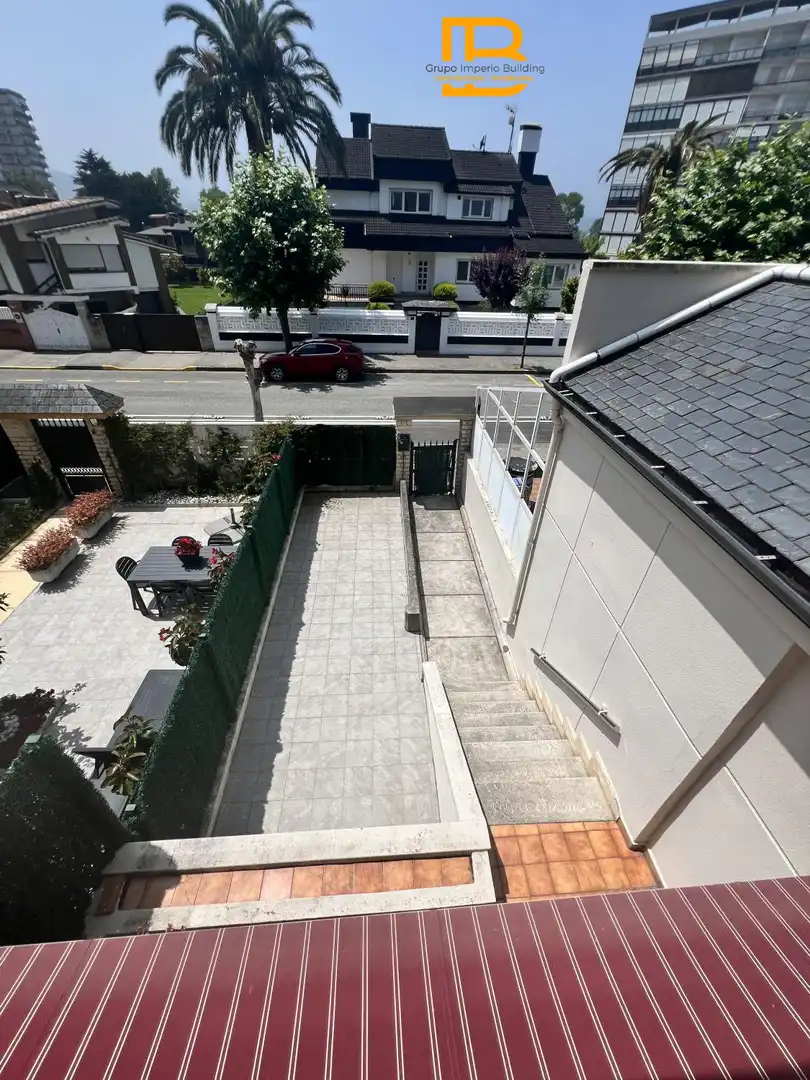 Terrassa de Casa o xalet en venda en Laredo amb Calefacció, Terrassa i Traster