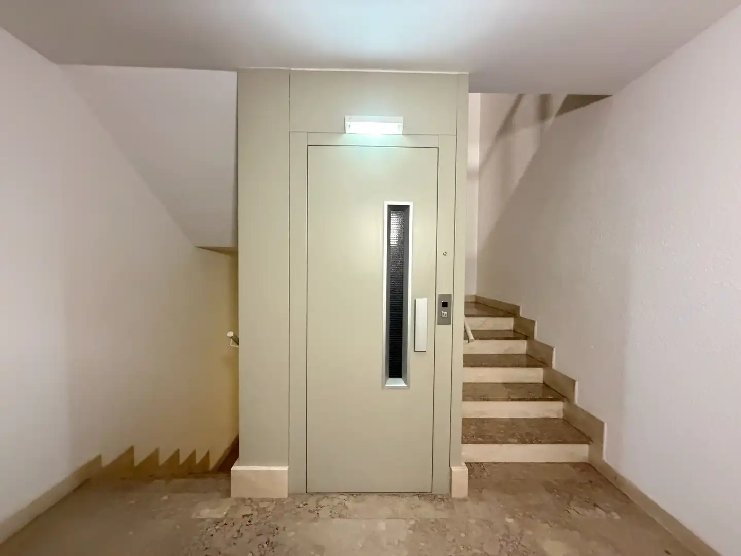 Apartments for sale in Roses  with Air Conditioner, Heating and Terrace