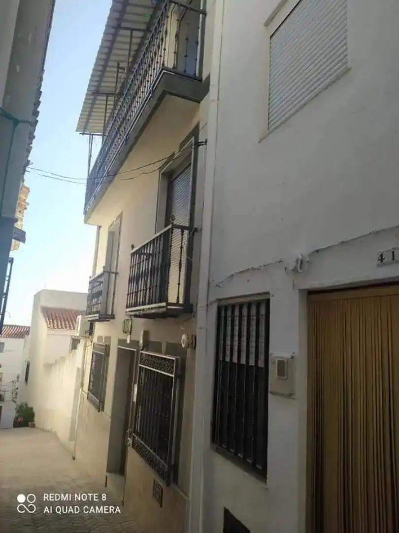Vista exterior de Casa adosada en venda en Jimena amb Aire condicionat i Balcó