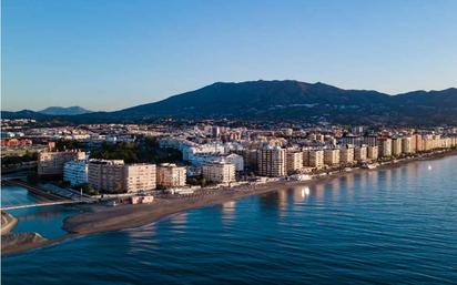 Außenansicht von Wohnungen zum verkauf in Fuengirola mit Klimaanlage, Terrasse und Balkon