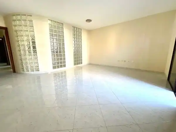 Appartamento con ascensore in affitto a Calle Neptuno, imagen 2