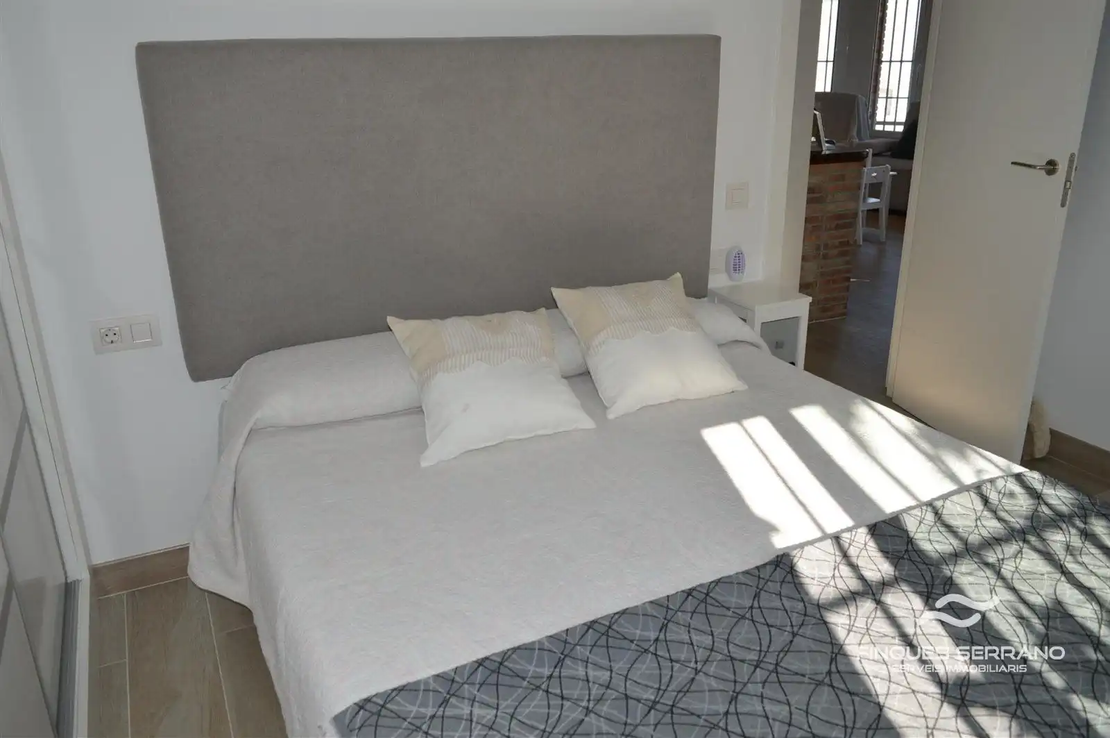Habitación de Casa o chalet en venta en Vilanova i la Geltrú con Calefacción, Terraza y Trastero