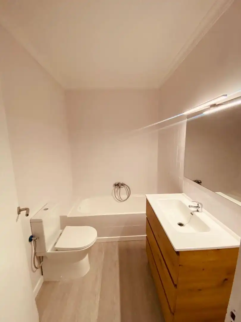 Baño de Piso en venta en Alcanar con Parquet y Balcón