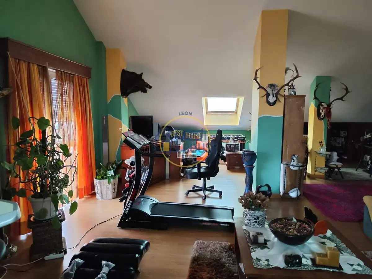 Casa pareada con piscina en venta en Villaquilambre, imagen 29