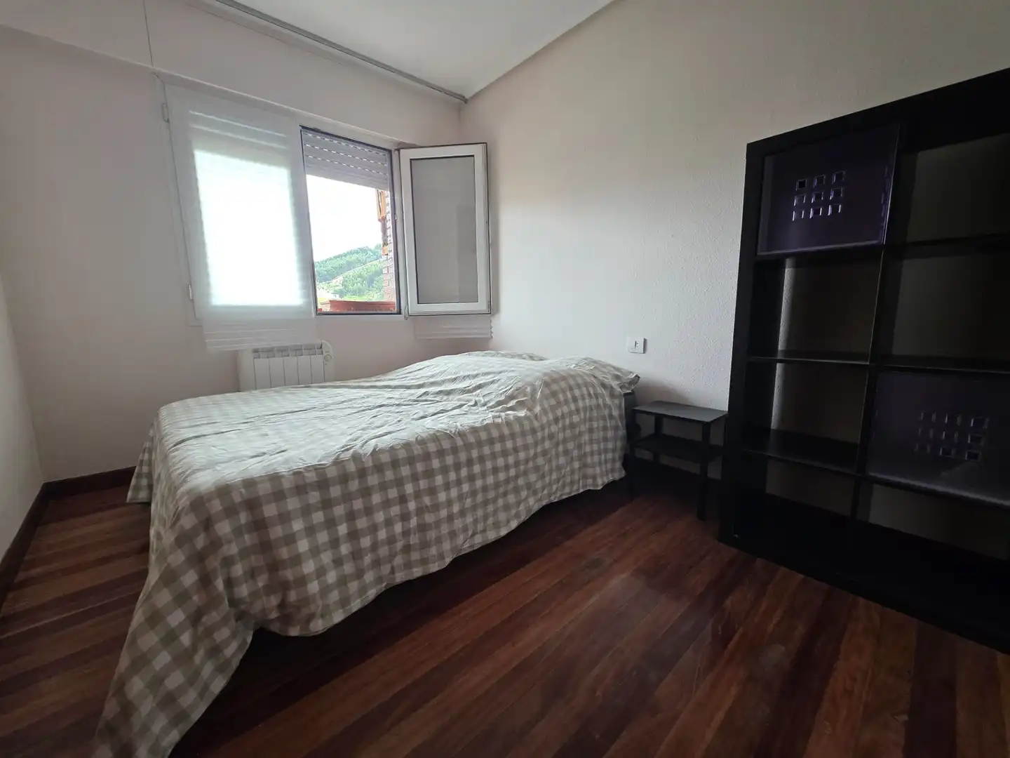 Schlafzimmer von Wohnung zur Miete in Castro-Urdiales mit Privatgarten, Terrasse und Schwimmbad