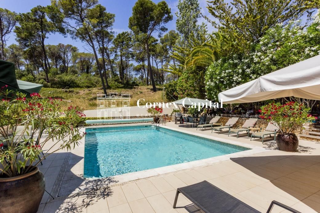 Jardí de Casa o xalet en venda en L'Estartit amb Aire condicionat, Calefacció i Jardí privat