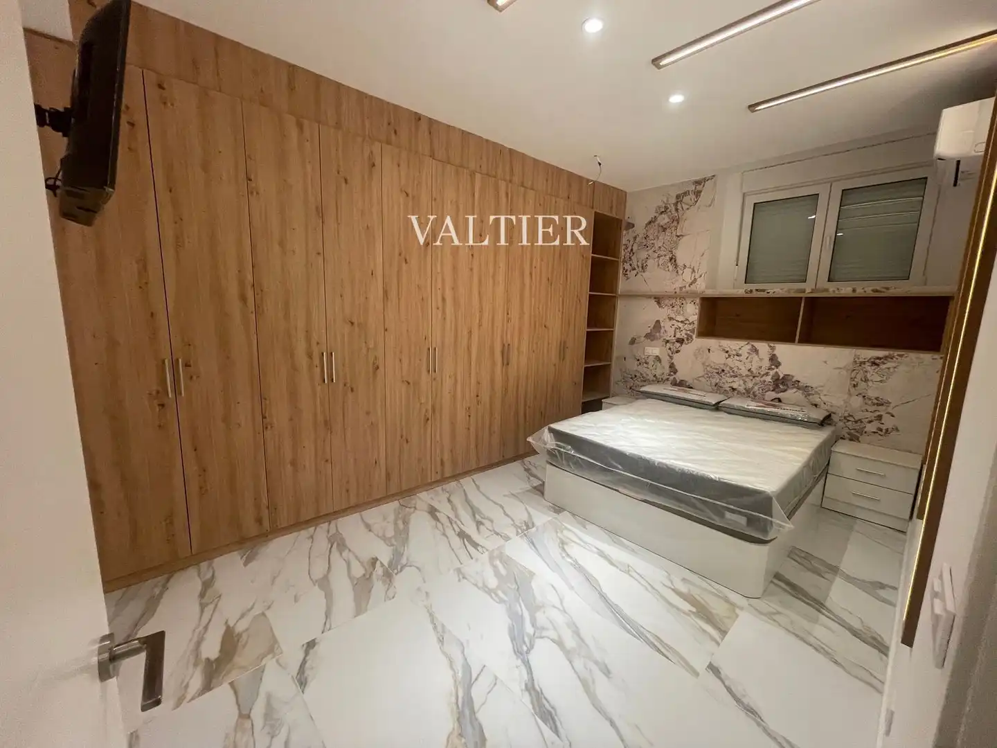 Bedroom of Flat for rent in Madrid  with Air Conditioner, Heating and Furnished