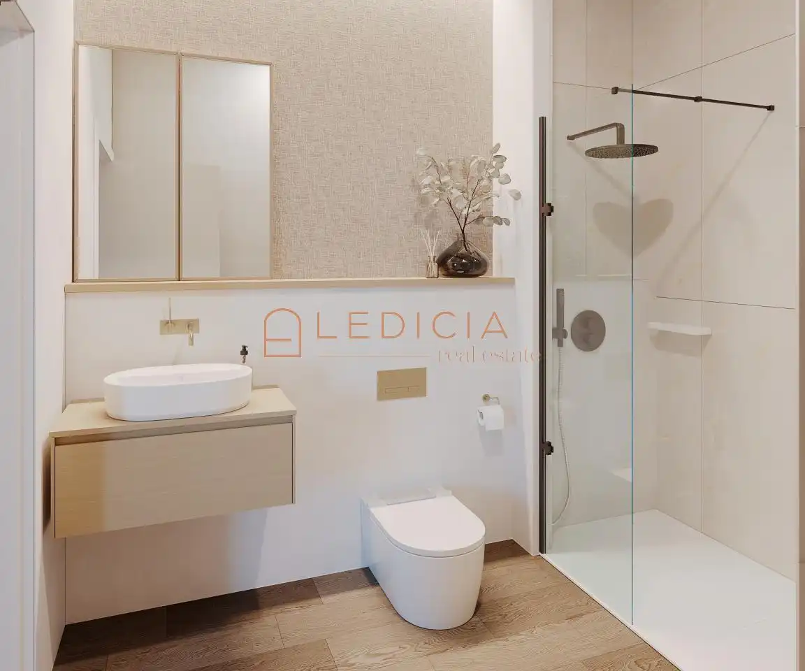 Duplexes for sale in Garcia Barbon, 43, Centro - Areal