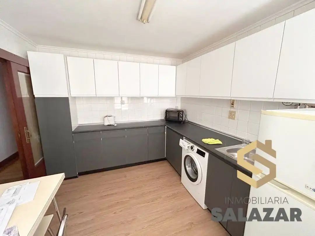 Cocina de Piso de alquiler en Bilbao  con Calefacción y Terraza