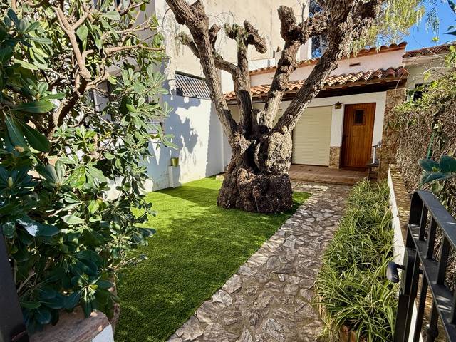 Casa adosada en Alquiler en Carrer del Xaloc en Llafranc