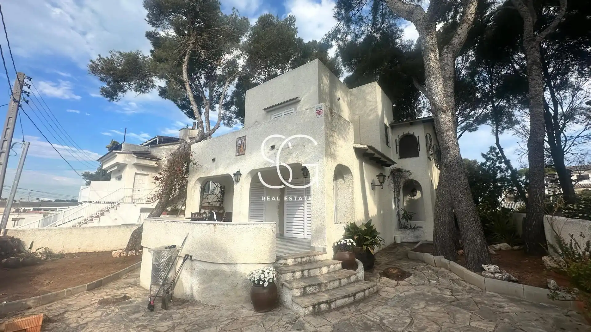 Exterior view of Houses for sale in Roda de Berà  with Heating, Private garden and Terrace