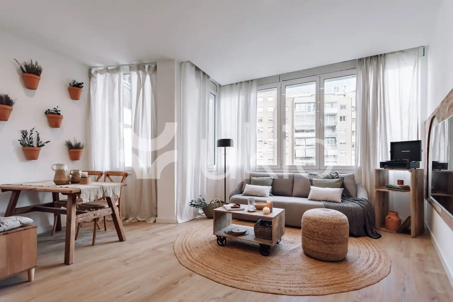 Apartment with lift to rent in Carrer del Comte d'Urgell, imagen 2