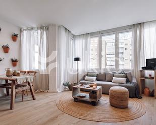 Sala d'estar de Apartament de lloguer en  Barcelona Capital amb Aire condicionat