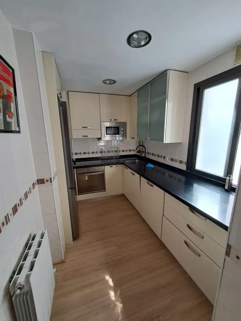 Cuina de Apartament en venda en La Zubia amb Aire condicionat, Calefacció i Terrassa
