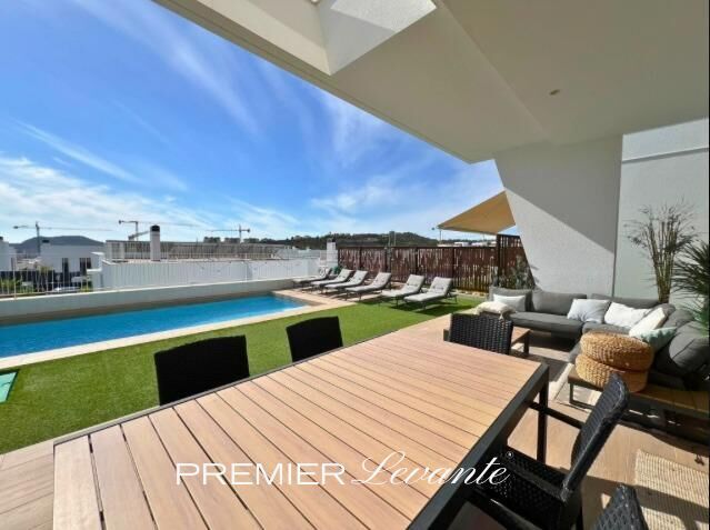 Terrace of House or chalet for sale in Finestrat  with Air Conditioner, Heating and Private garden