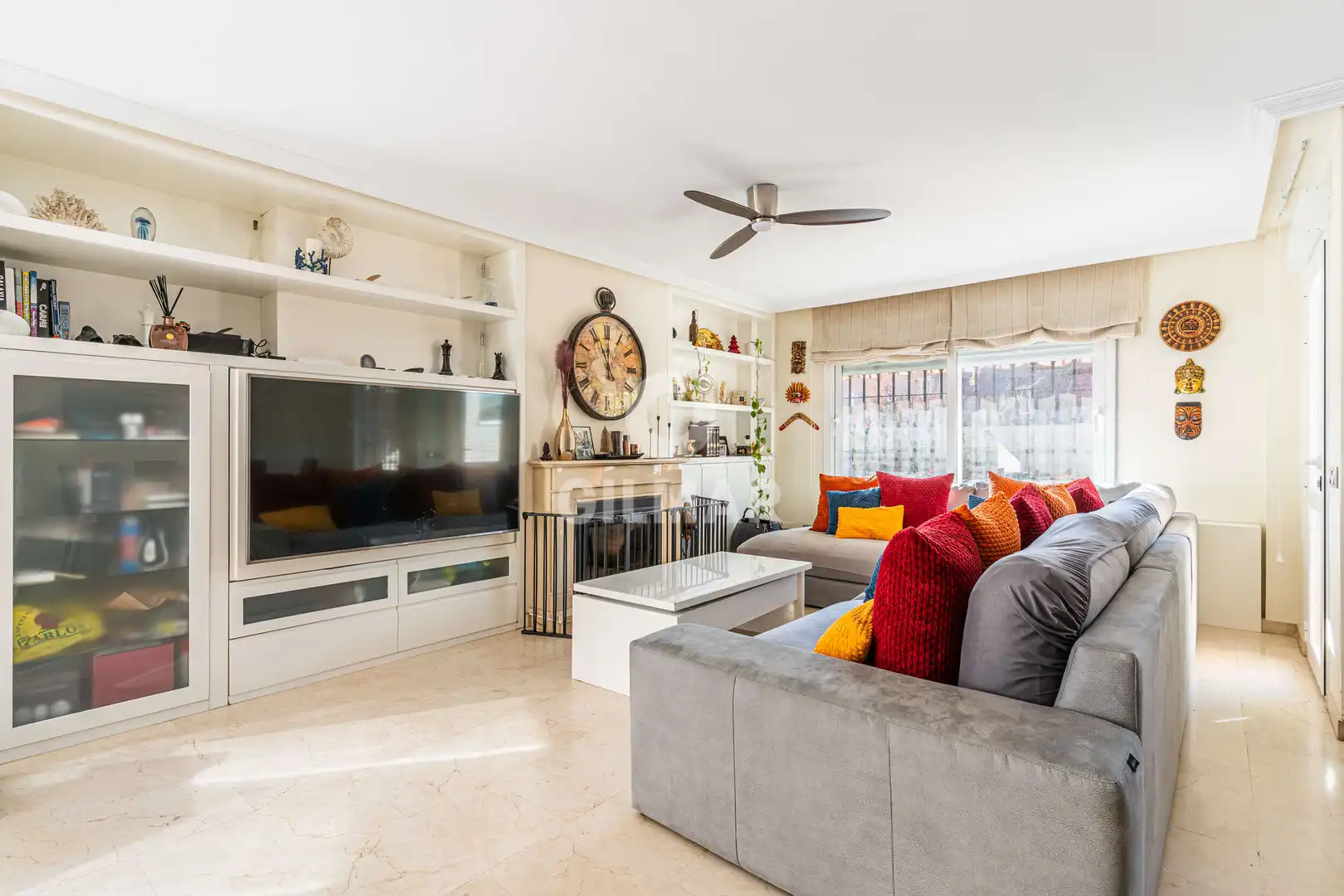 Living room of Detached homes for sale in Pozuelo de Alarcón  with Heating, Private garden and Swimming Pool
