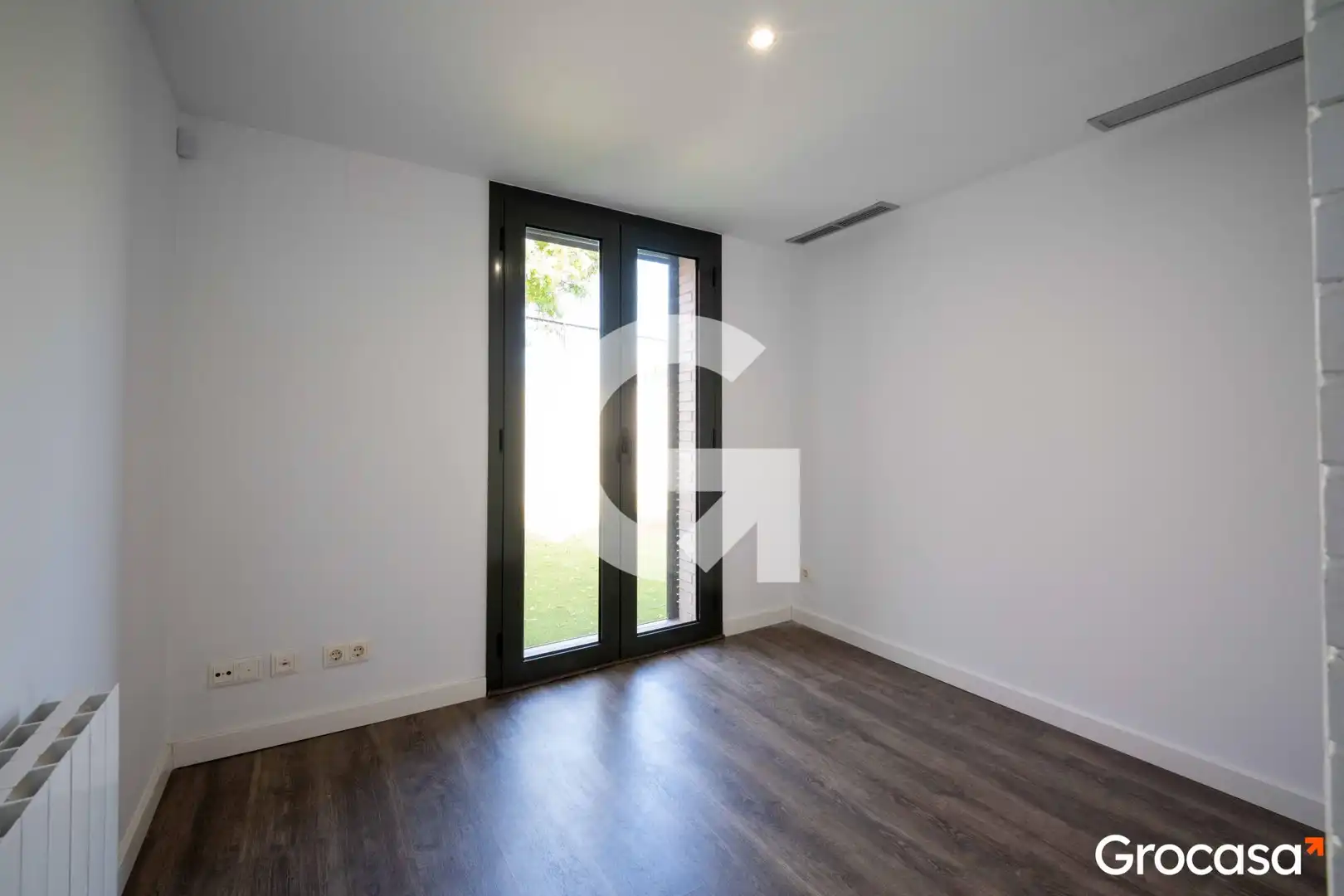 Bedroom of Detached homes for sale in Mataró  with Air Conditioner, Heating and Private garden