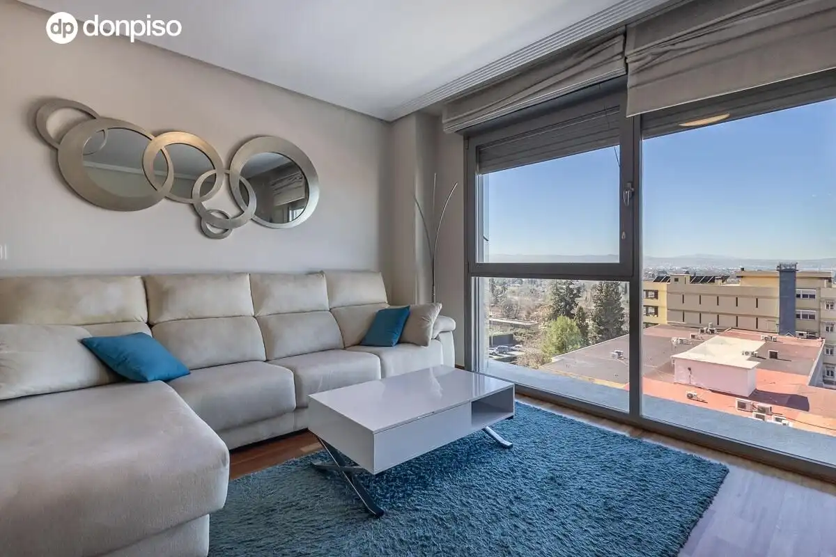 Living room of Flat for sale in Granada  with Air Conditioner and Heating