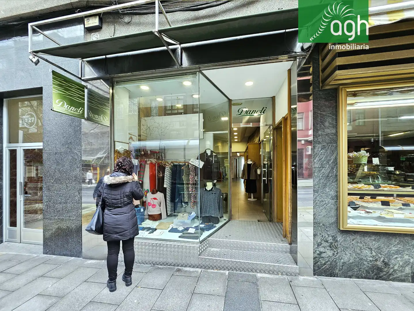 Locale commerciale in cessione a Avenida de Oza