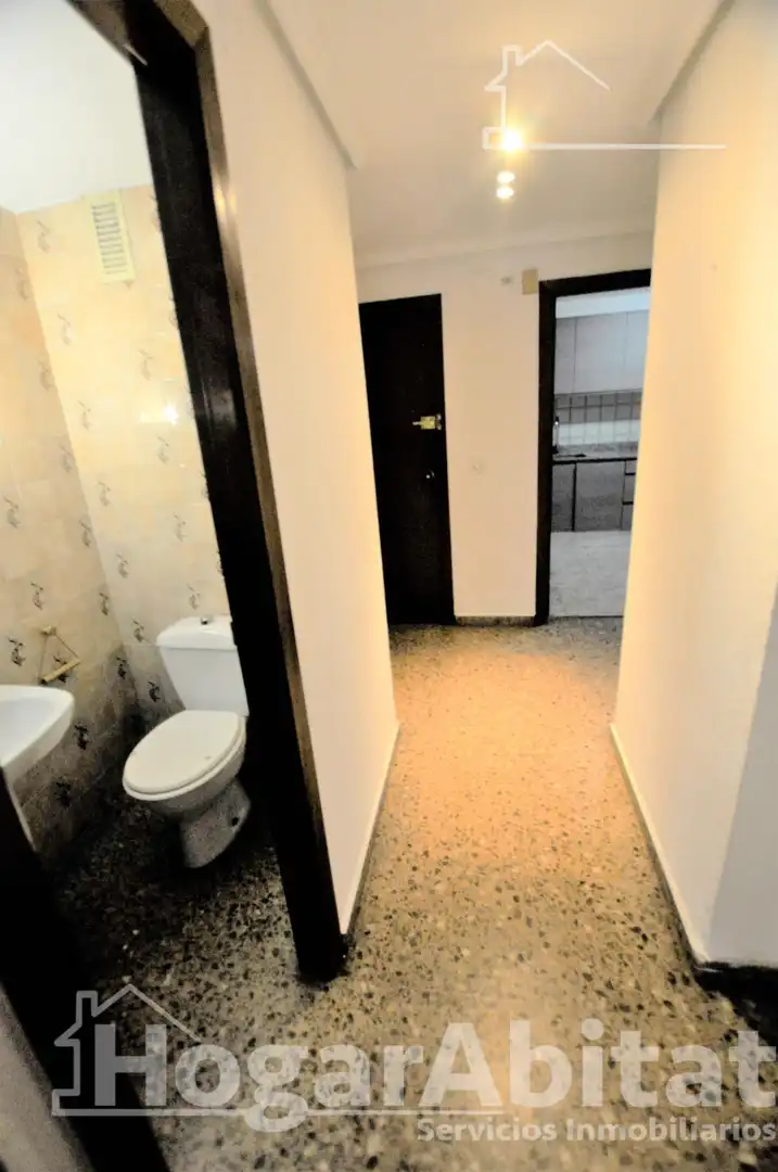 Wohnung zum Verkauf in Valencia mit Klimaanlage, Heizung und Terrasse