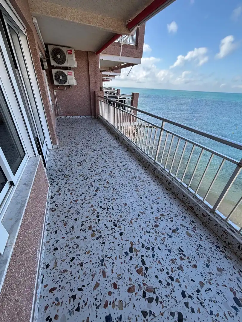 Apartment mit Terrasse zum Verkauf in Avenida Roentgen 6, imagen 3