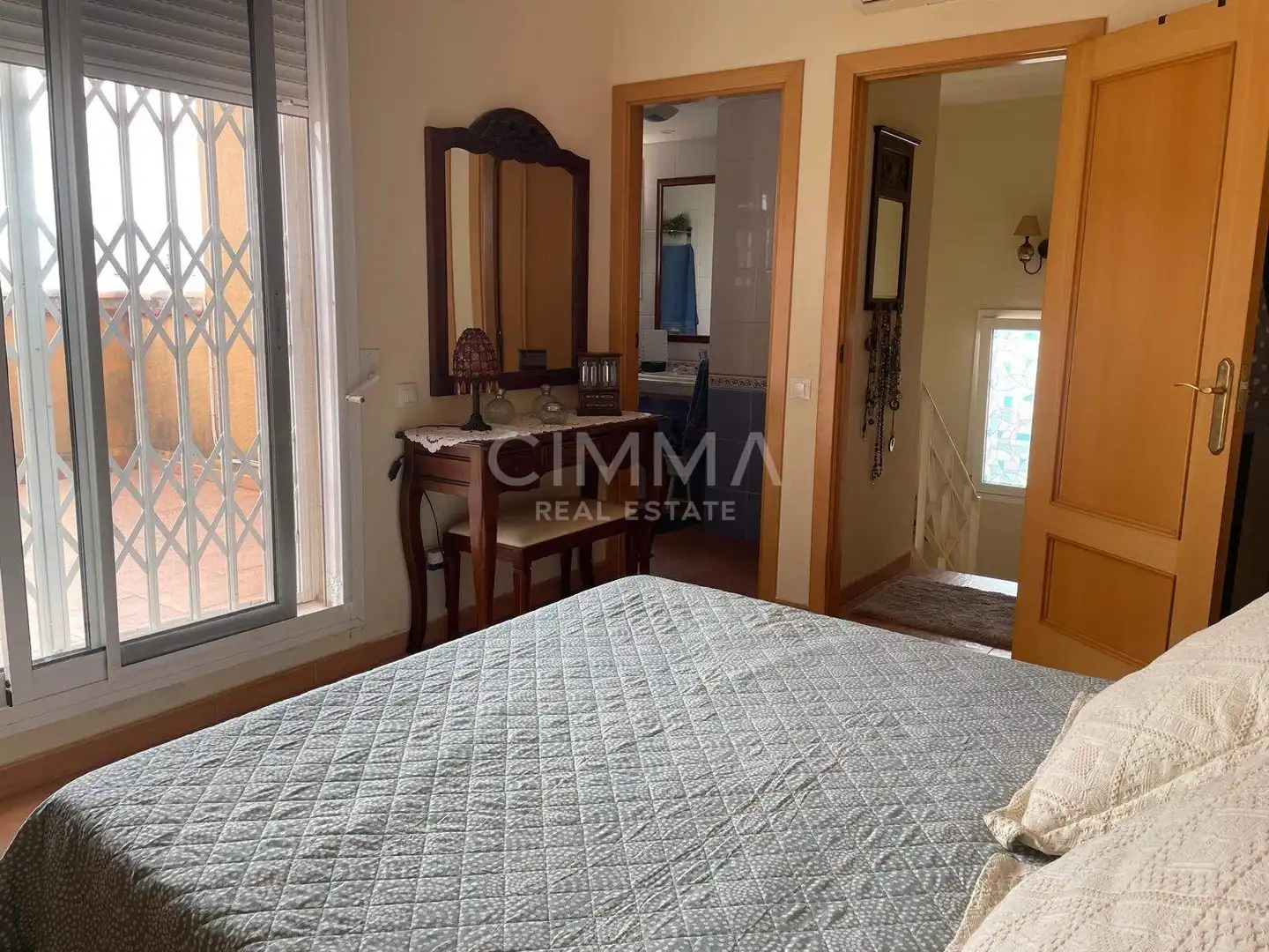 Habitación de Casa o chalet en venta en Polop con Jardín privado y Piscina comunitaria