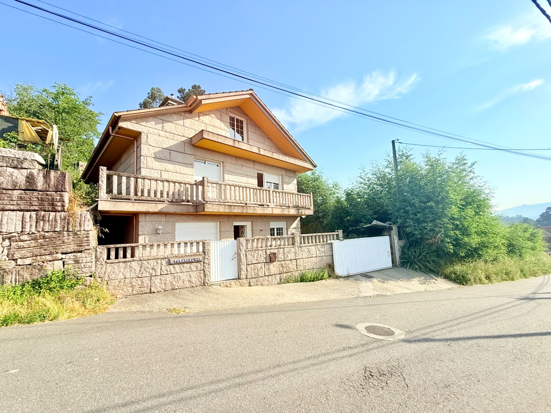 Exterior view of House or chalet for sale in O Porriño    with Private garden, Terrace and Storage room