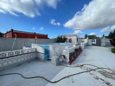 Villa mit Pool zum Verkauf in Pelagatos - Pago del Humo