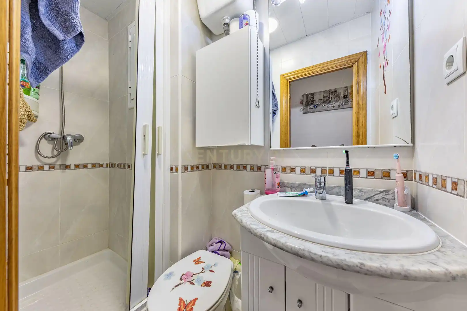 Bany de Apartament en venda en Badalona amb Aire condicionat i Balcó