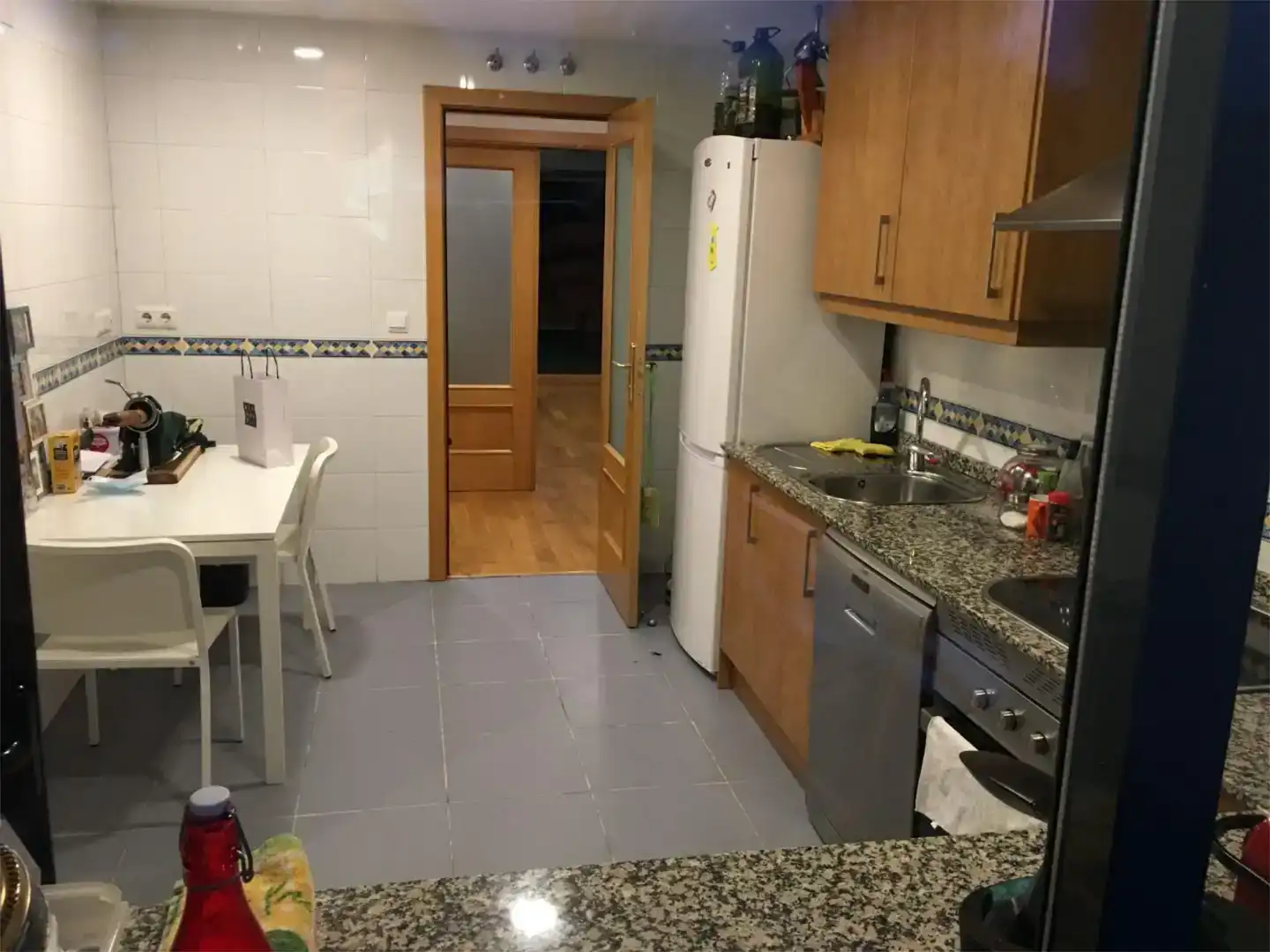 Küche von Dachboden zur Miete in San Sebastián de los Reyes mit Klimaanlage, Schwimmbad und Balkon