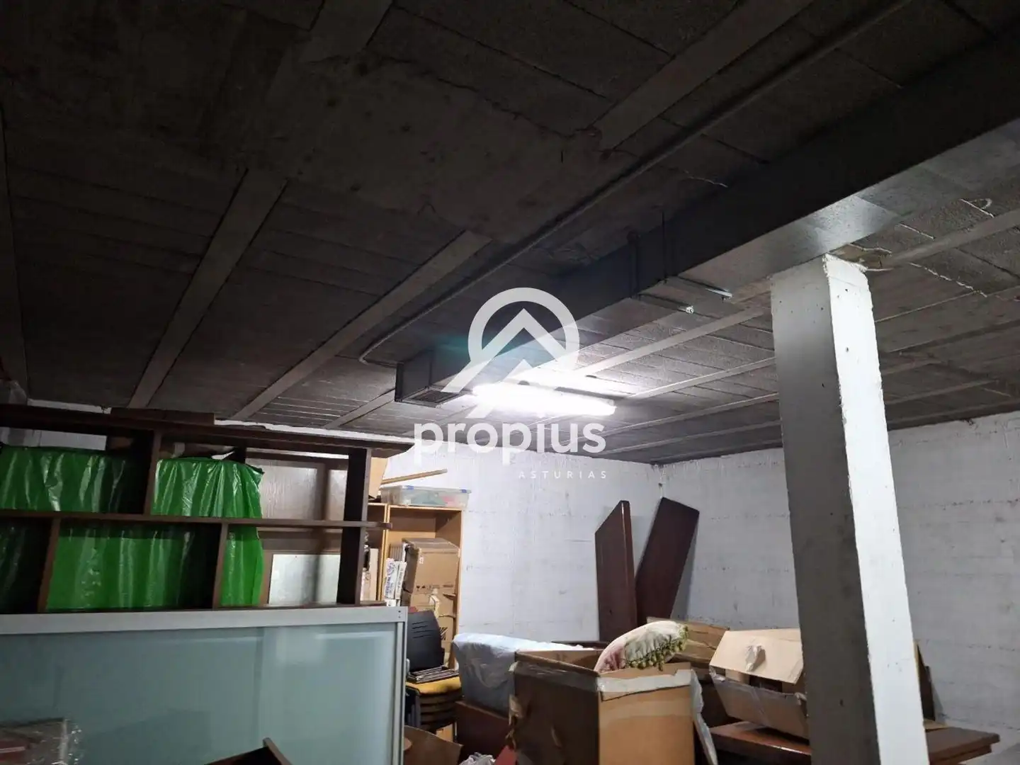 Garage for sale in Cangas de Onís