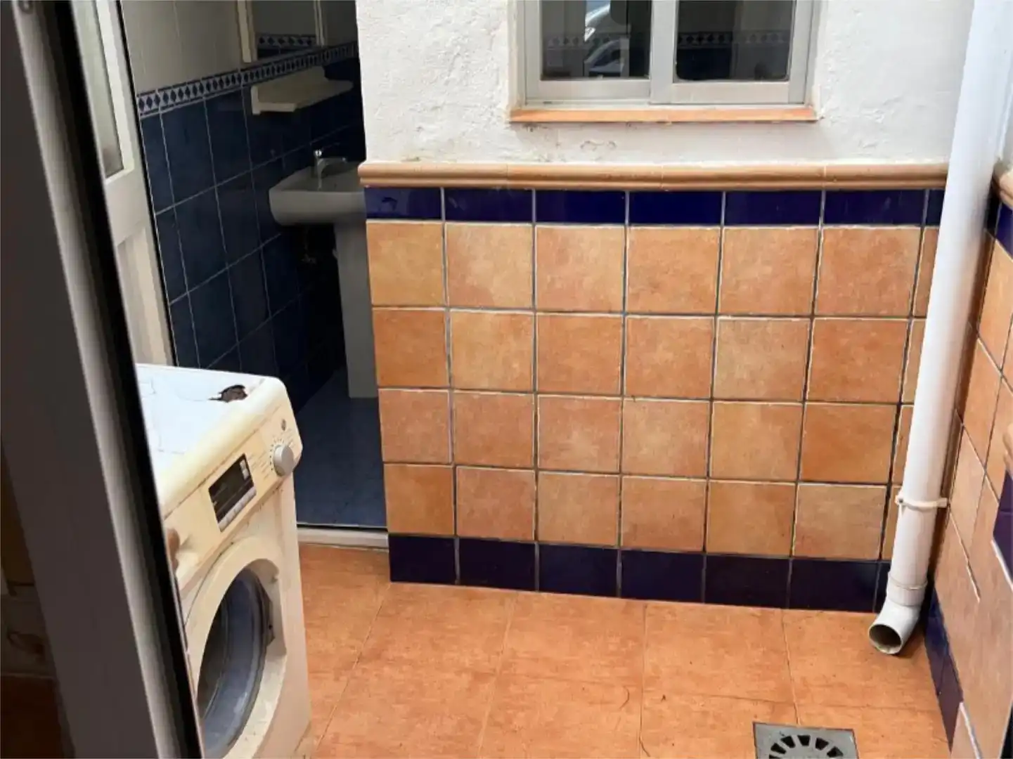 Bany de Casa adosada en venda en Moriles, Córdoba