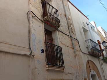Adosado con balcón en venta en La Sénia