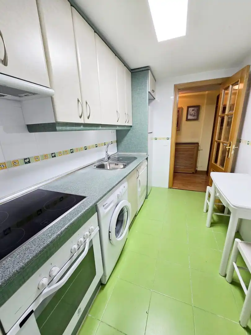 Küche von Wohnung zur Miete in Leganés mit Klimaanlage, Heizung und Parkett
