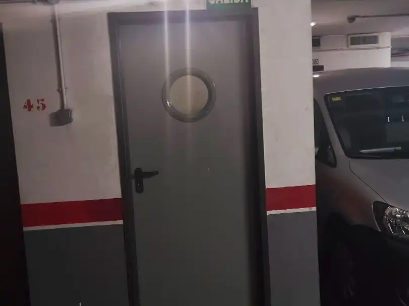 Parkplatz von Lagerraum zur Miete in Oviedo 