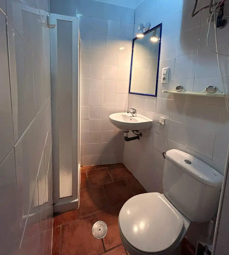 Bathroom of Flat for rent in Granada  with Heating, Terrace and Furnished
