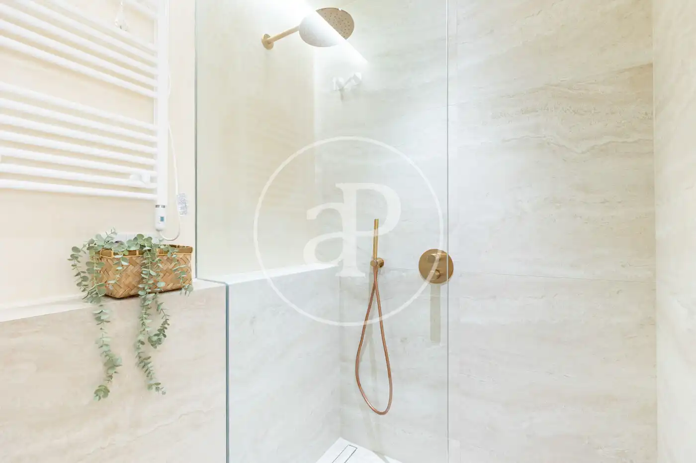 Baño de Piso en venta en Barcelona con Aire acondicionado, Calefacción y Amueblado