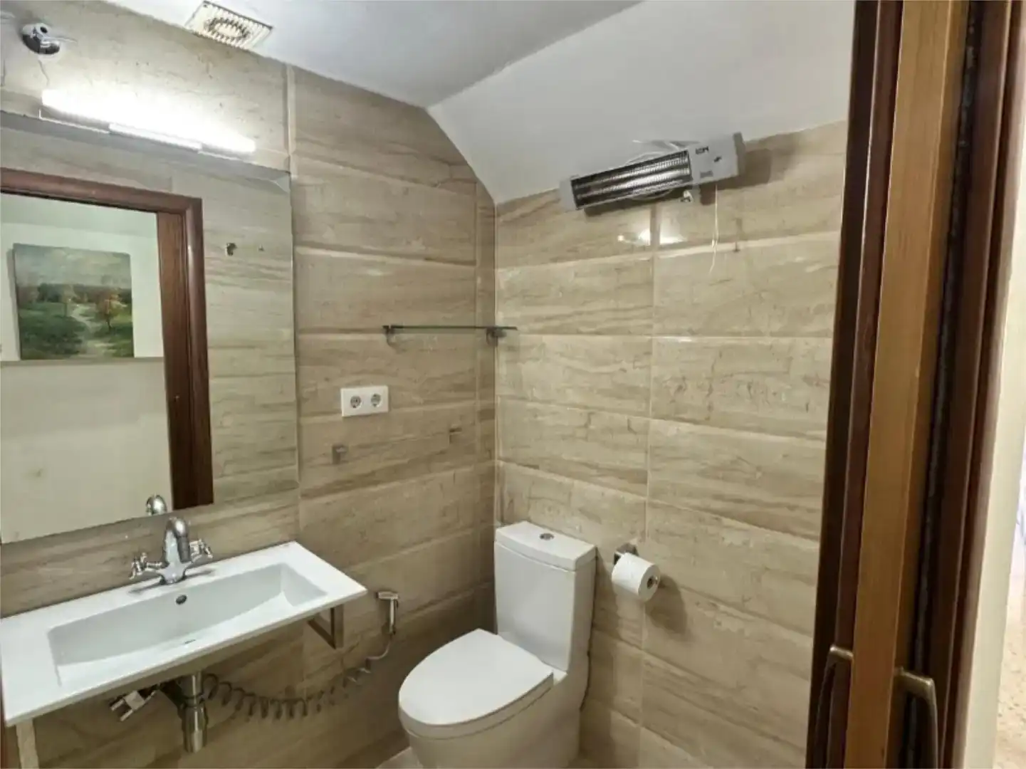 Baño de Piso en venta en Tomares con Aire acondicionado, Piscina y Balcón