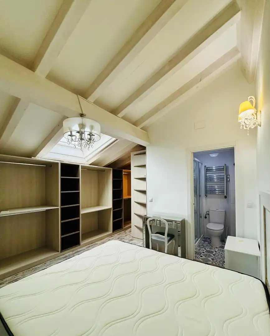Bedroom of Flat for sale in  Pamplona / Iruña  with Heating, Furnished and Balcony