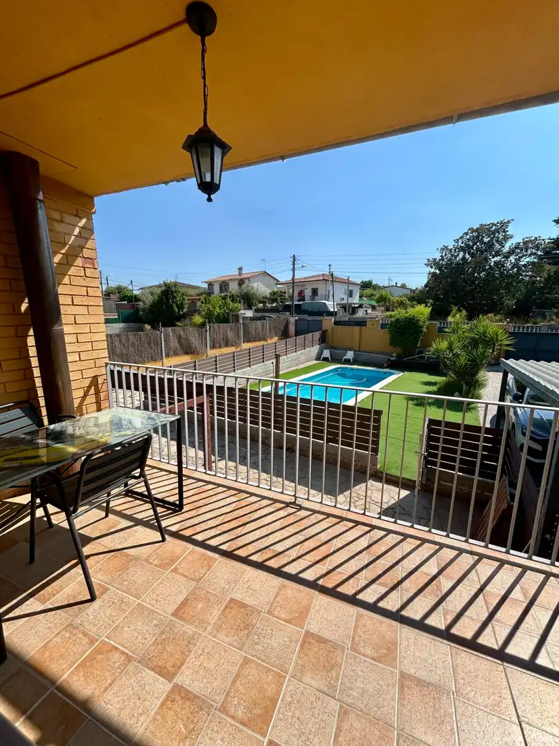 Piscina de Casa o xalet en venda en Masquefa amb Aire condicionat, Calefacció i Jardí privat
