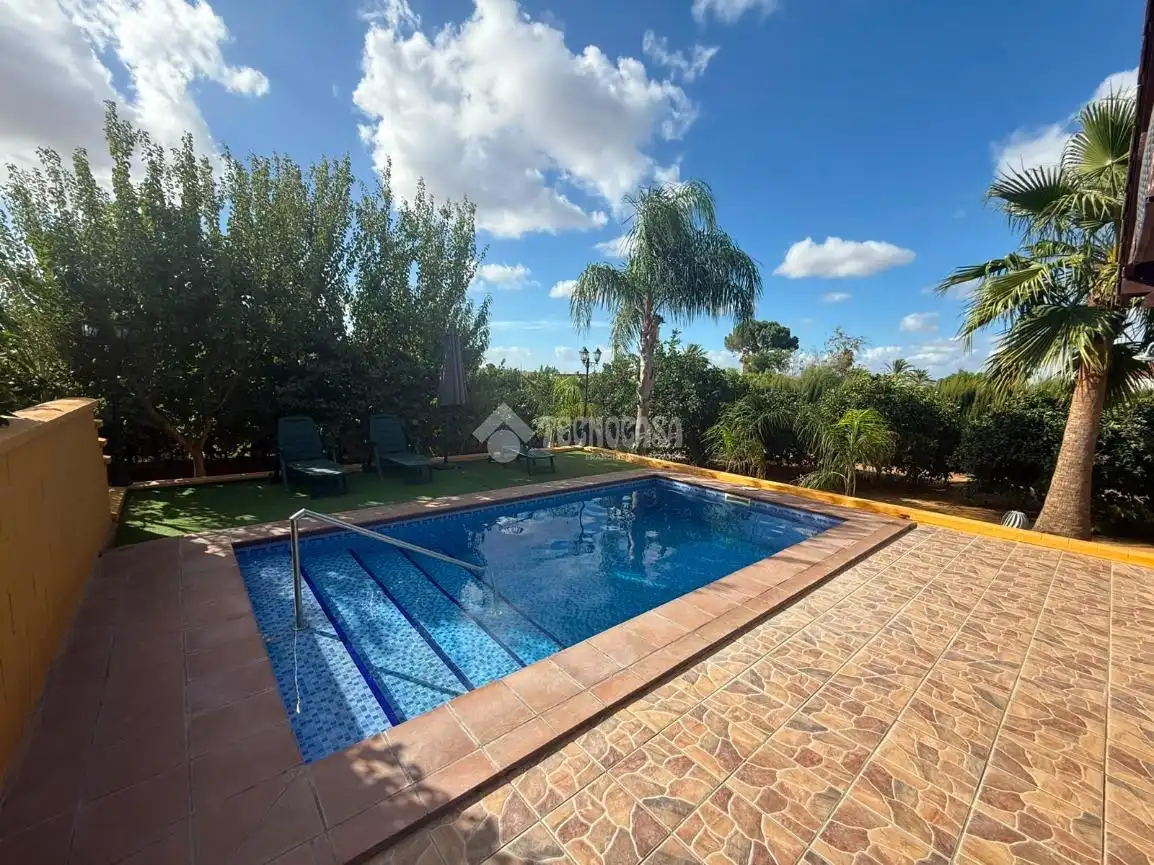 Piscina de Finca rústica en venta en Paradas con Aire acondicionado