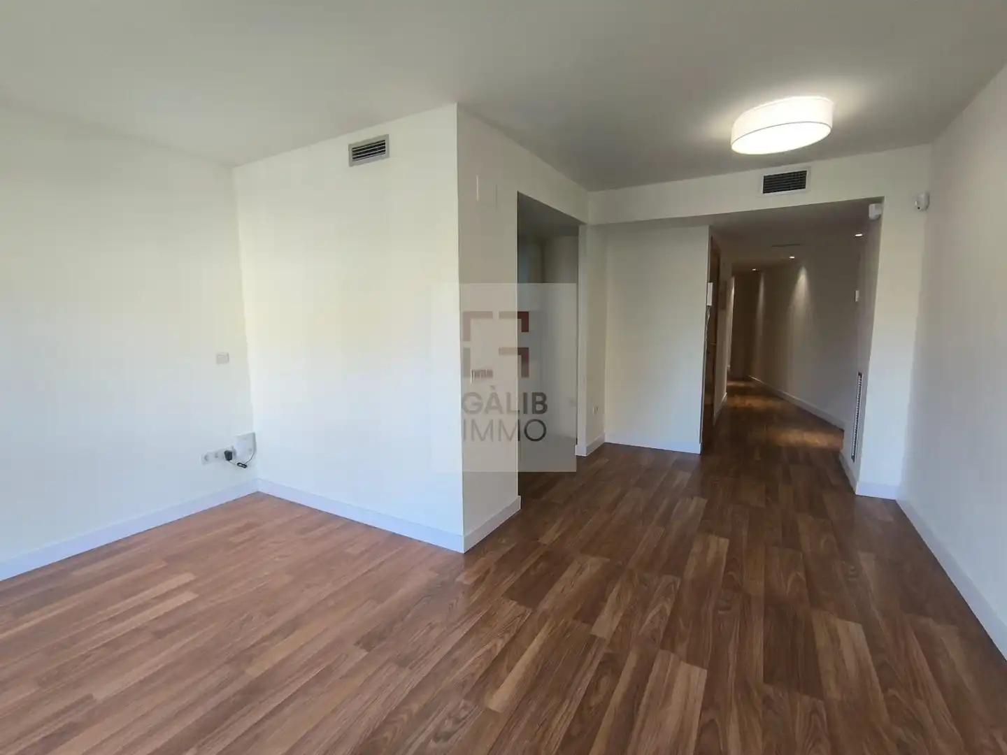 Piso con terraza en venta en Eixample - Horta Capallera, imagen 5