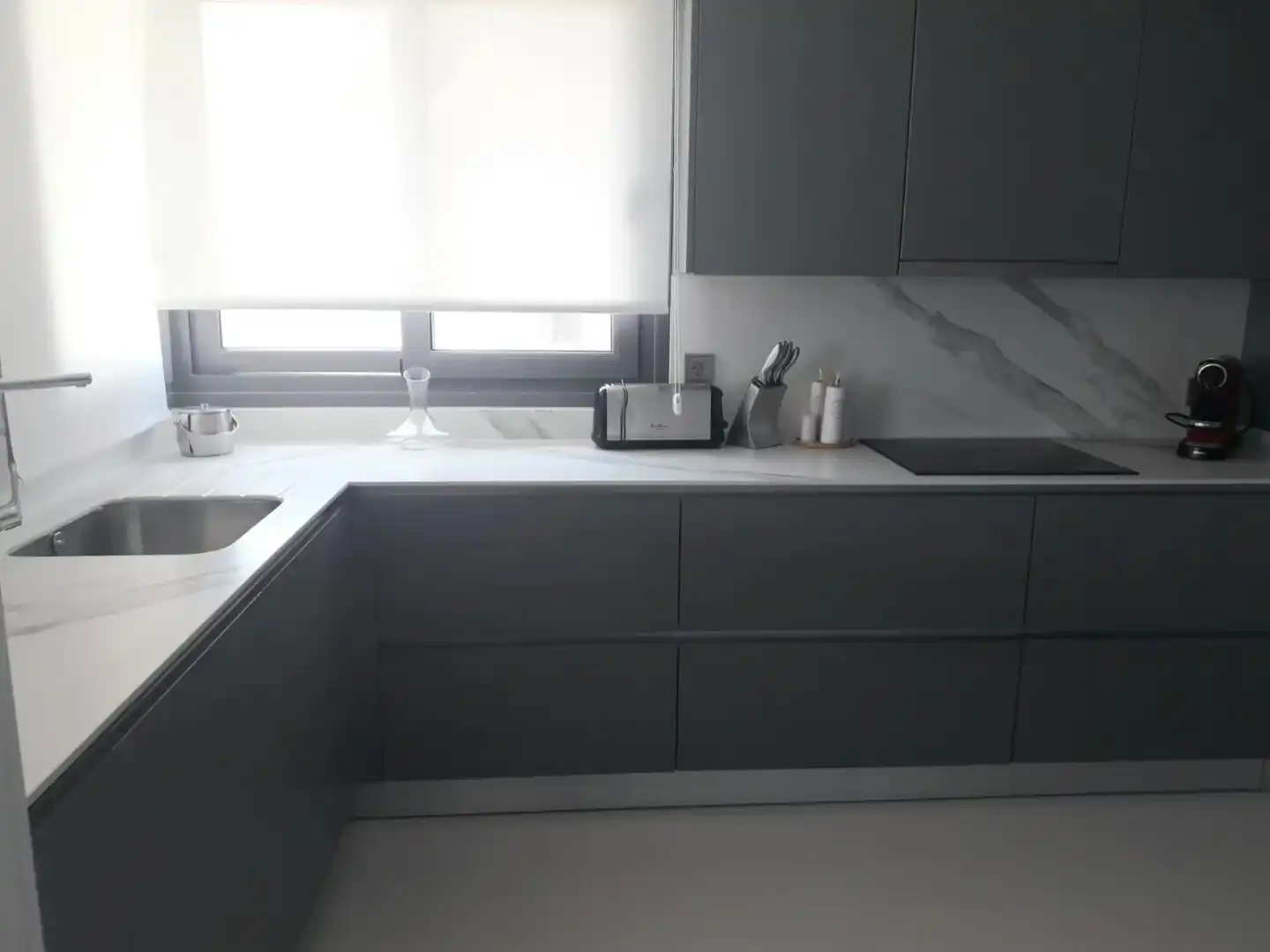 Kitchen of Flat for rent in Alicante / Alacant  with Terrace, Storage room and Furnished